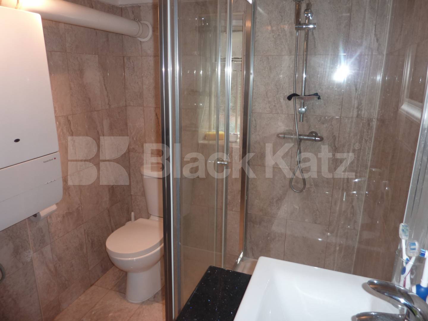 			LOCATION LOCATION LOCATION, 1 Bedroom, 1 bath, 1 reception Flat			 Marchmont Street, RUSSELL SQUARE